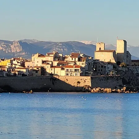 La Grenille Apartment